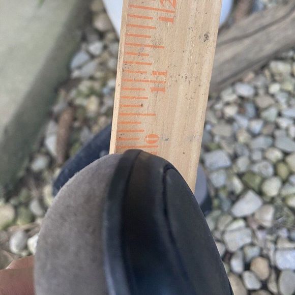 CLARKS Sherpa Lined Winter Fold Over US Women’s Gray Leather Ankle Boots Sz 9.5 - Picture 6 of 7